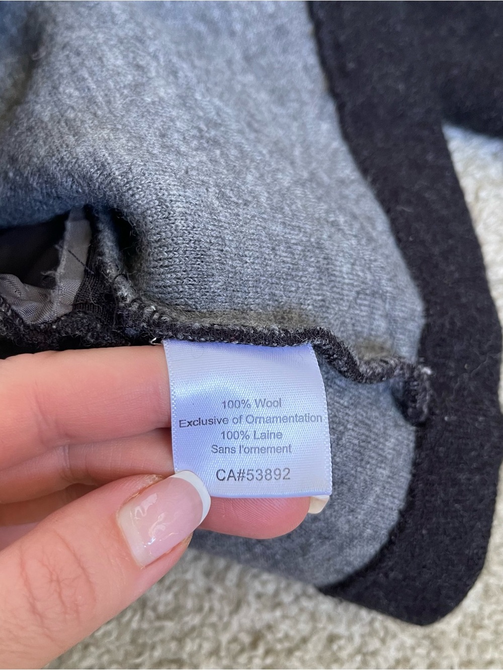 Icelandic Design 100% Wool Women’s Cardigan Sweater Size S Grey Artsy Layers - Picture 9 of 10